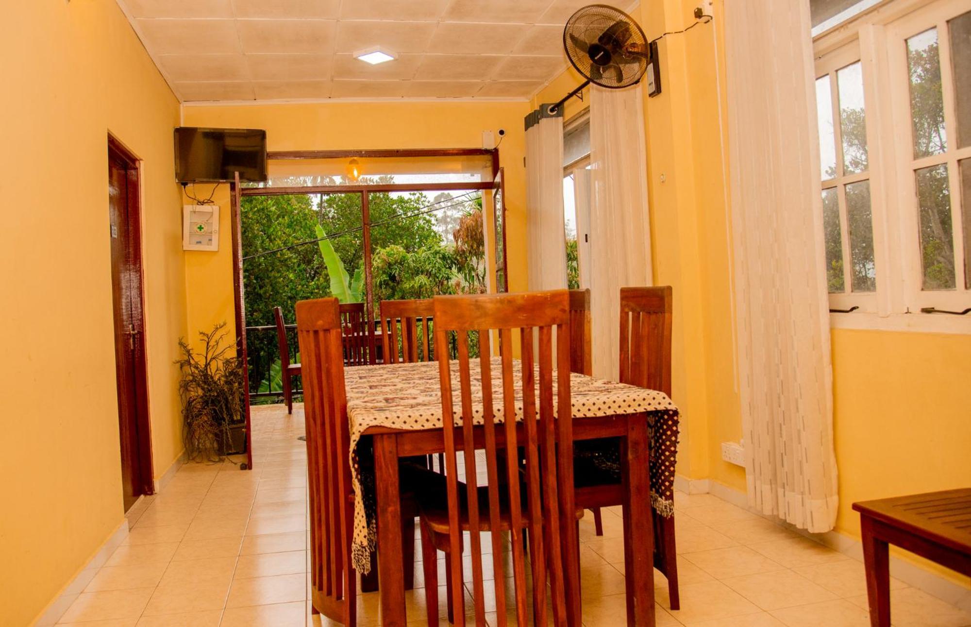 Cheeky Wild Villa Ella Luaran gambar